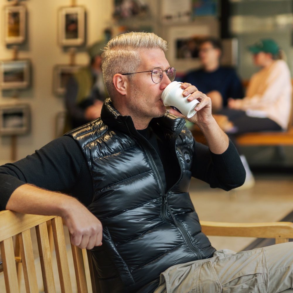 new media labs - Unsere Referenz: Warth Büroeinrichtung - Johannes Warth